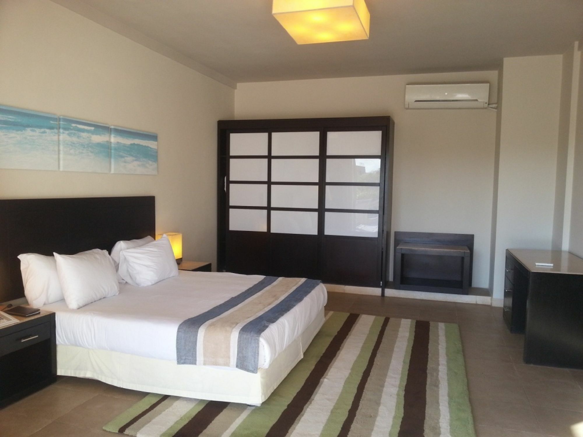 Jaz Little Venice Golf Resort Ain Sukhna Ngoại thất bức ảnh A bedroom at the hotel